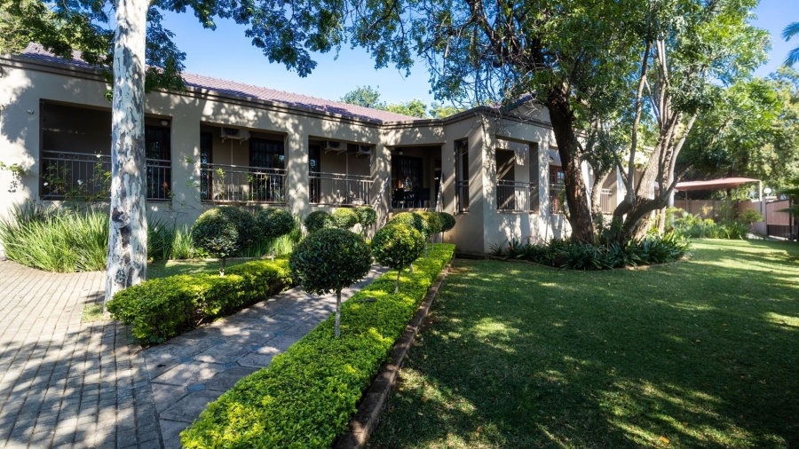 5 Bedroom Property for Sale in Protea Park North West